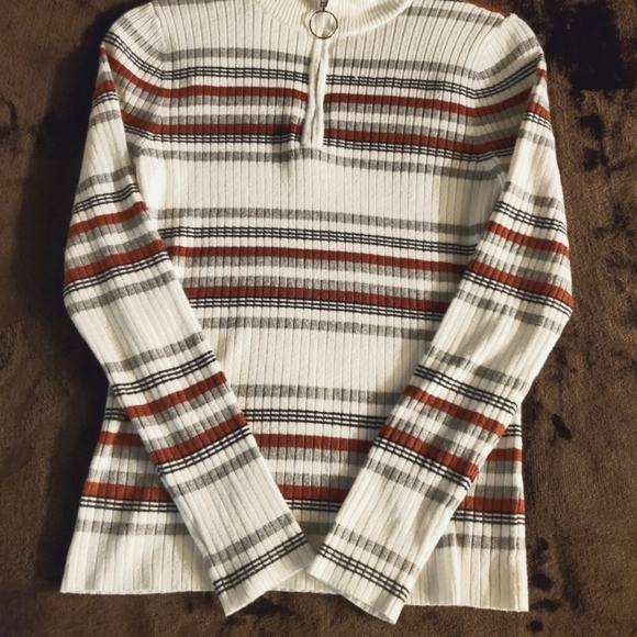 No Boundaries Long Sleeve Mockneck in Juniors Large - Picture 3 of 7